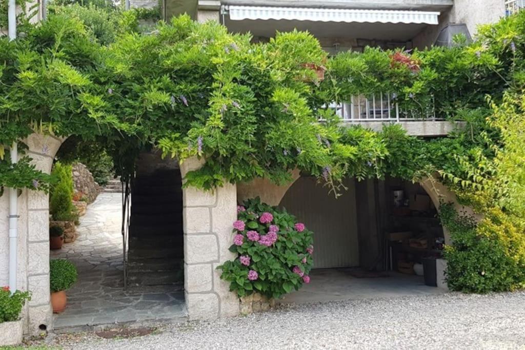 Gite Olivier Vals-les-Bains Exterior photo